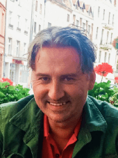 Dr. Marek Meder